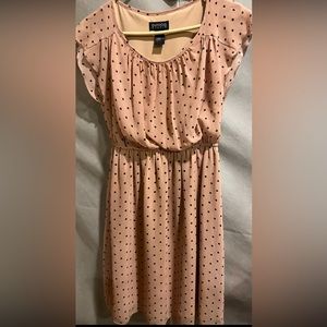 ENFOCUS Studio, size 4, light pink and black